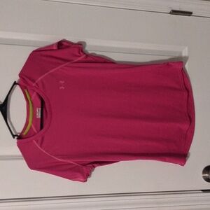 UNDER ARMOUR HeatGear pink Tshirt large